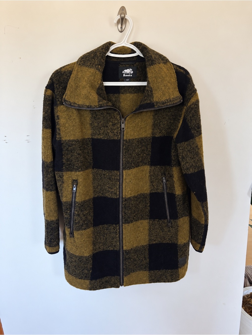Roots Women’s  Black and Olive Plaid Zip Jacket